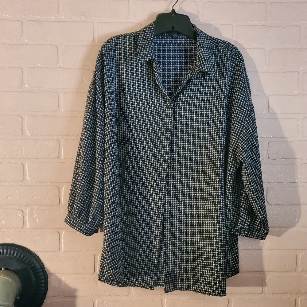 Express Women's button up, 3/4 sleeve